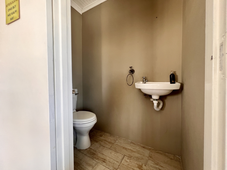 4 Bedroom Property for Sale in Myburgh Park Western Cape